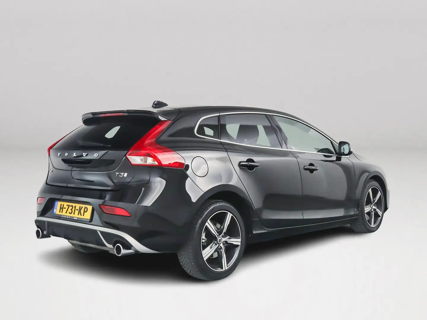 Volvo V40 T3 Aut. Polar+ Sport | Harman Kardon | Panoramadak Noir - 2