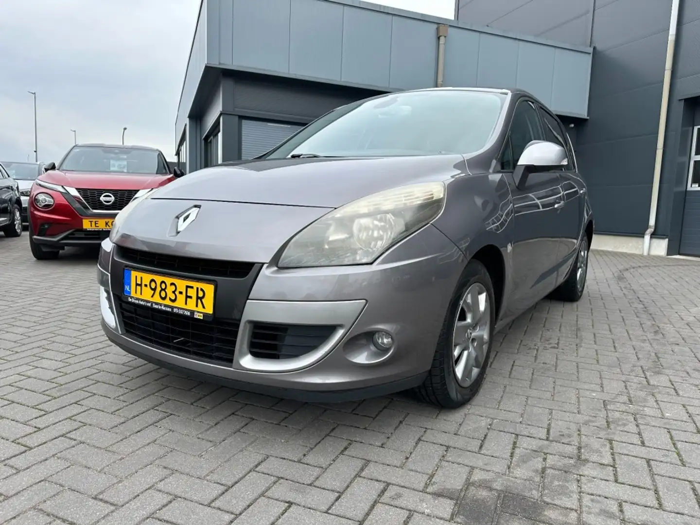 Renault Scenic 1.6 Dynamique Navigatie Trekhaak Grau - 1