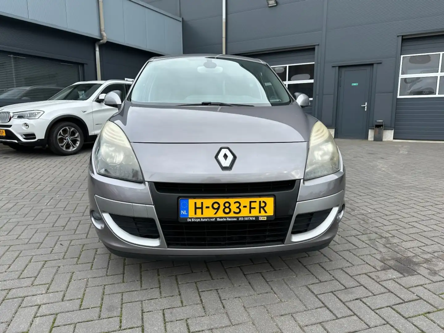Renault Scenic 1.6 Dynamique Navigatie Trekhaak Grau - 2
