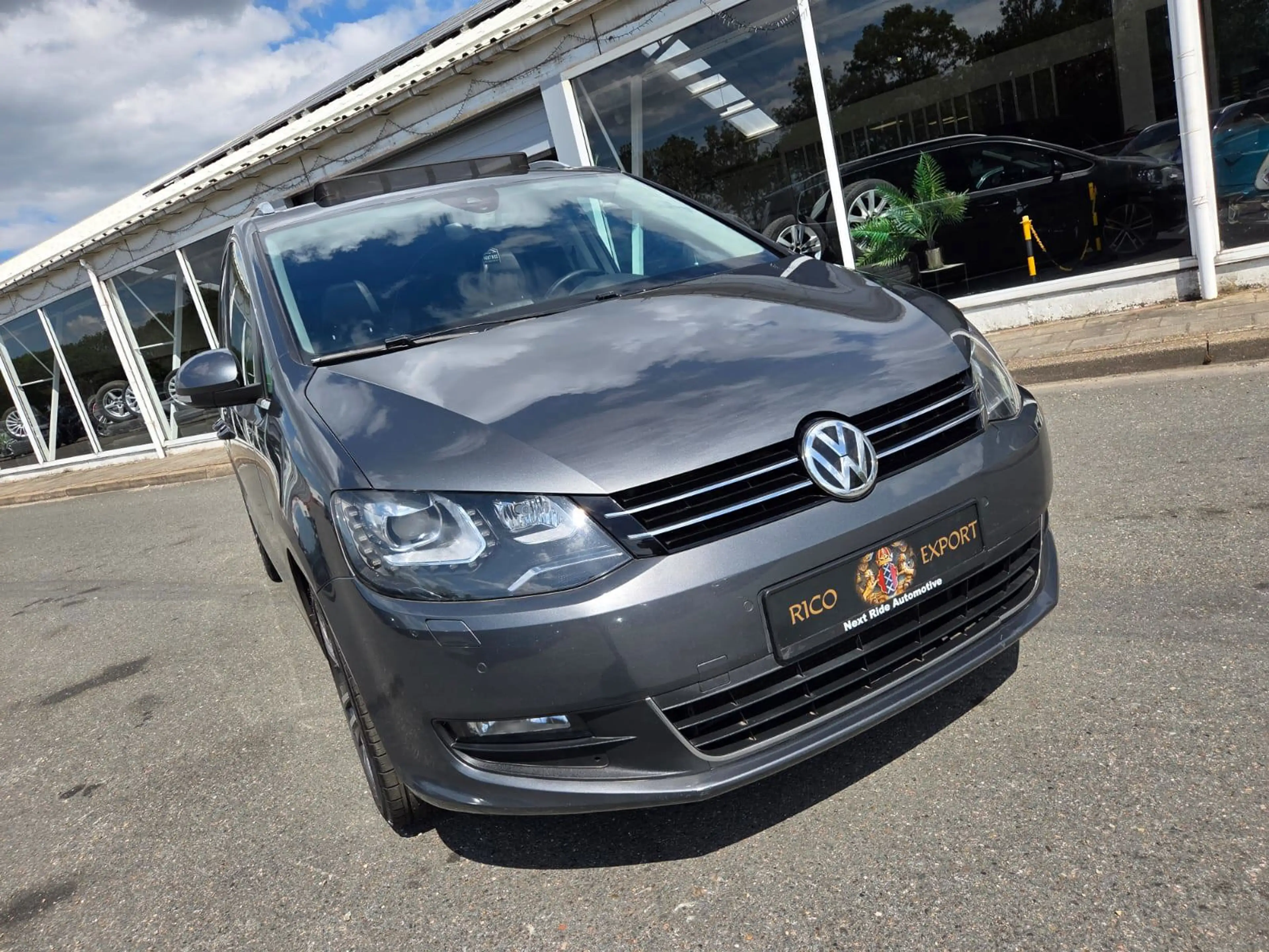 Volkswagen Sharan 2.0 TDI AUTOMAAT PANORAMA 7P !! — photo 5