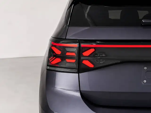 Volkswagen T-Cross view 5
