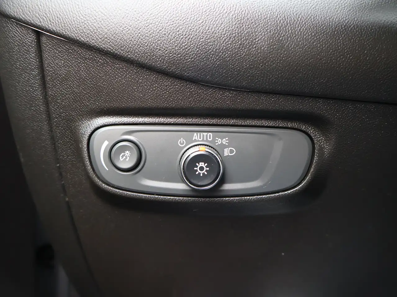 Chevrolet Equinox снимка Chevrolet Equinox