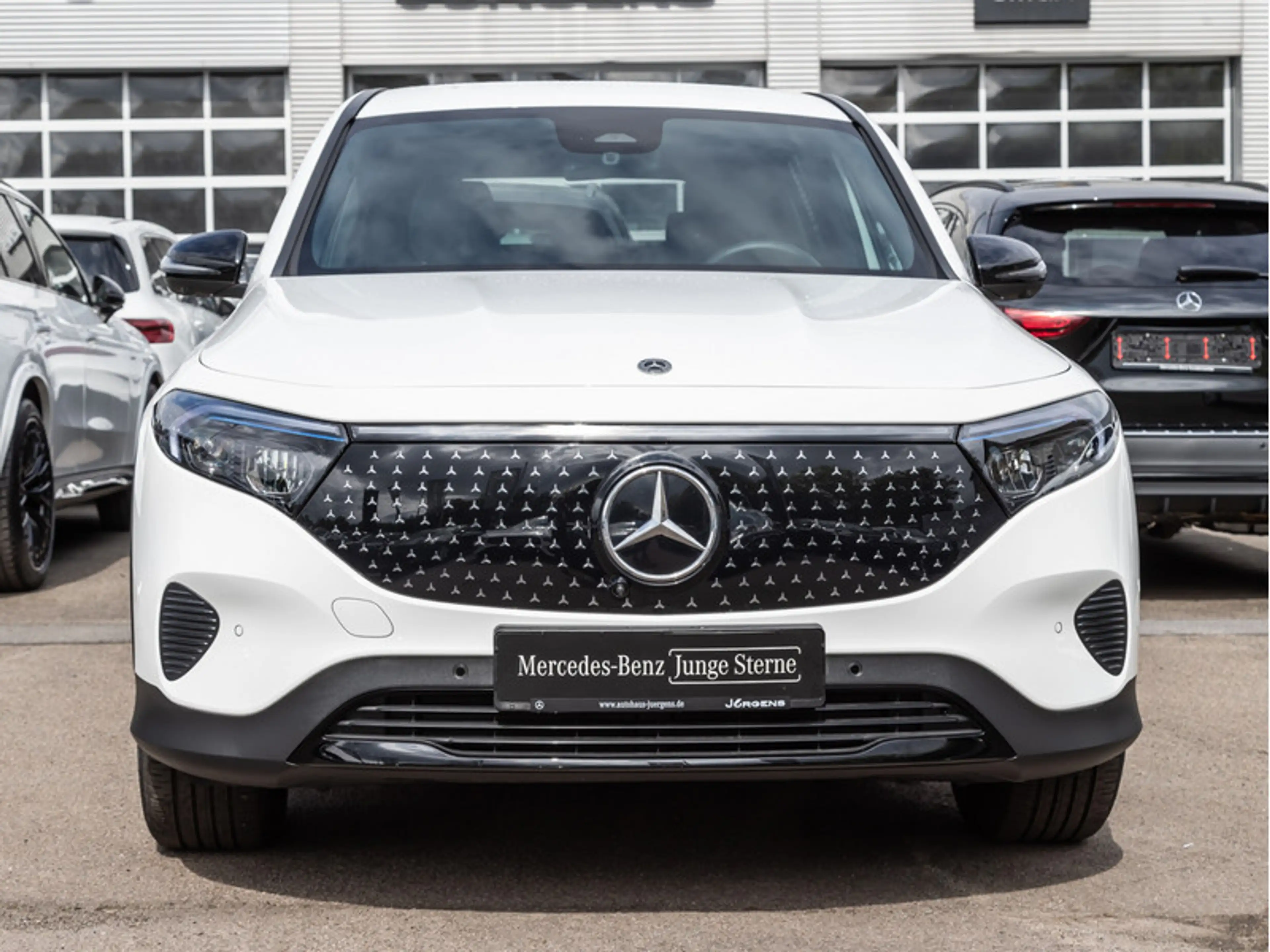 Mercedes-Benz EQB 250 + ElectricArt/LED/360/Night/Totw/Keyl/18" — photo 3