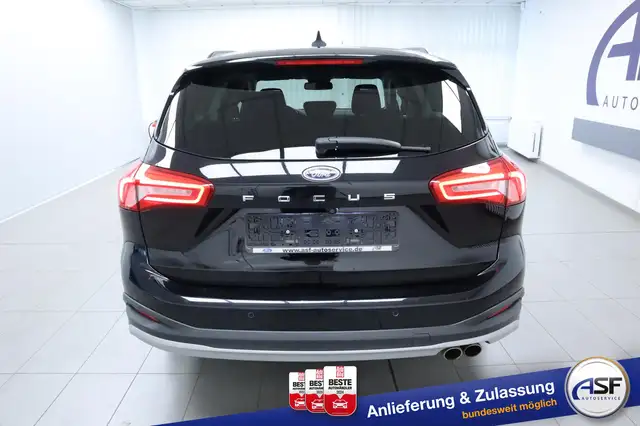 Ford Focus view 8