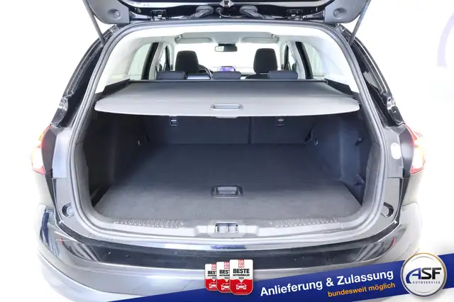 Ford Focus view 10