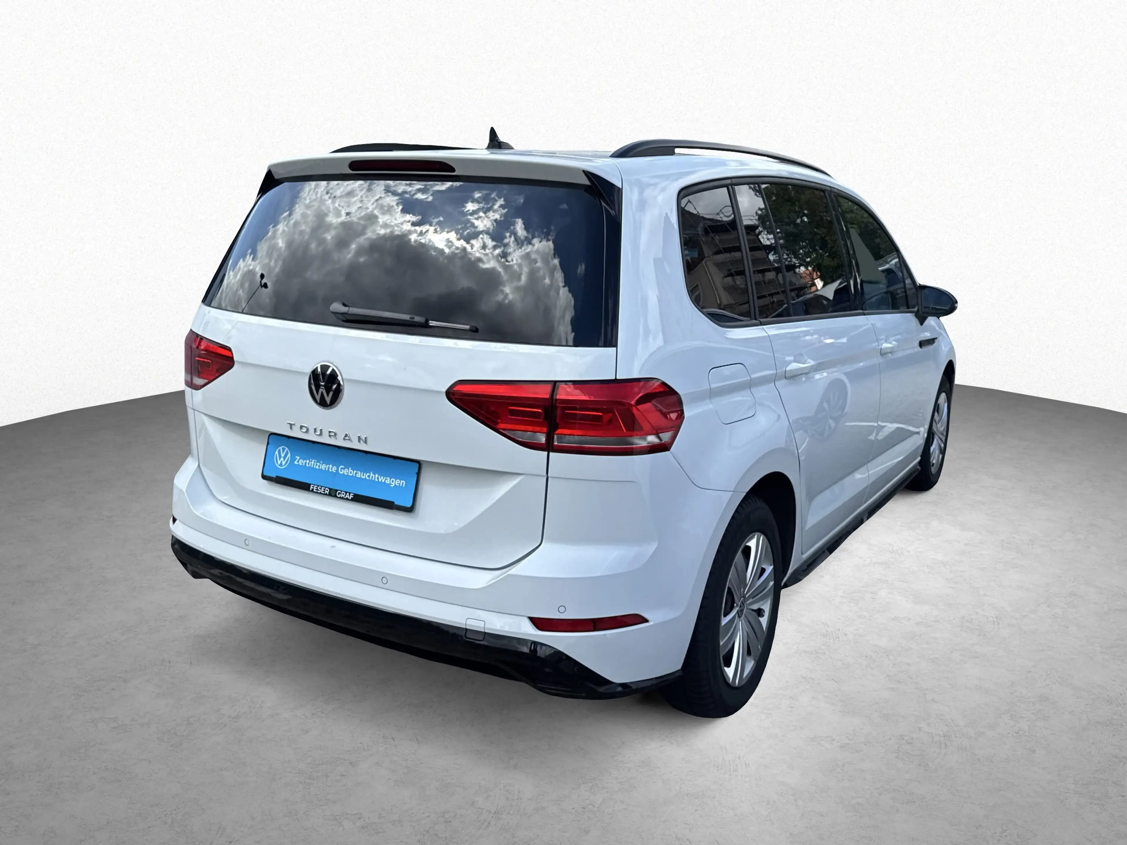 Volkswagen Touran Comfortline R-Line 1.5 TSI 7-DSG PANO KAMERA — photo 5