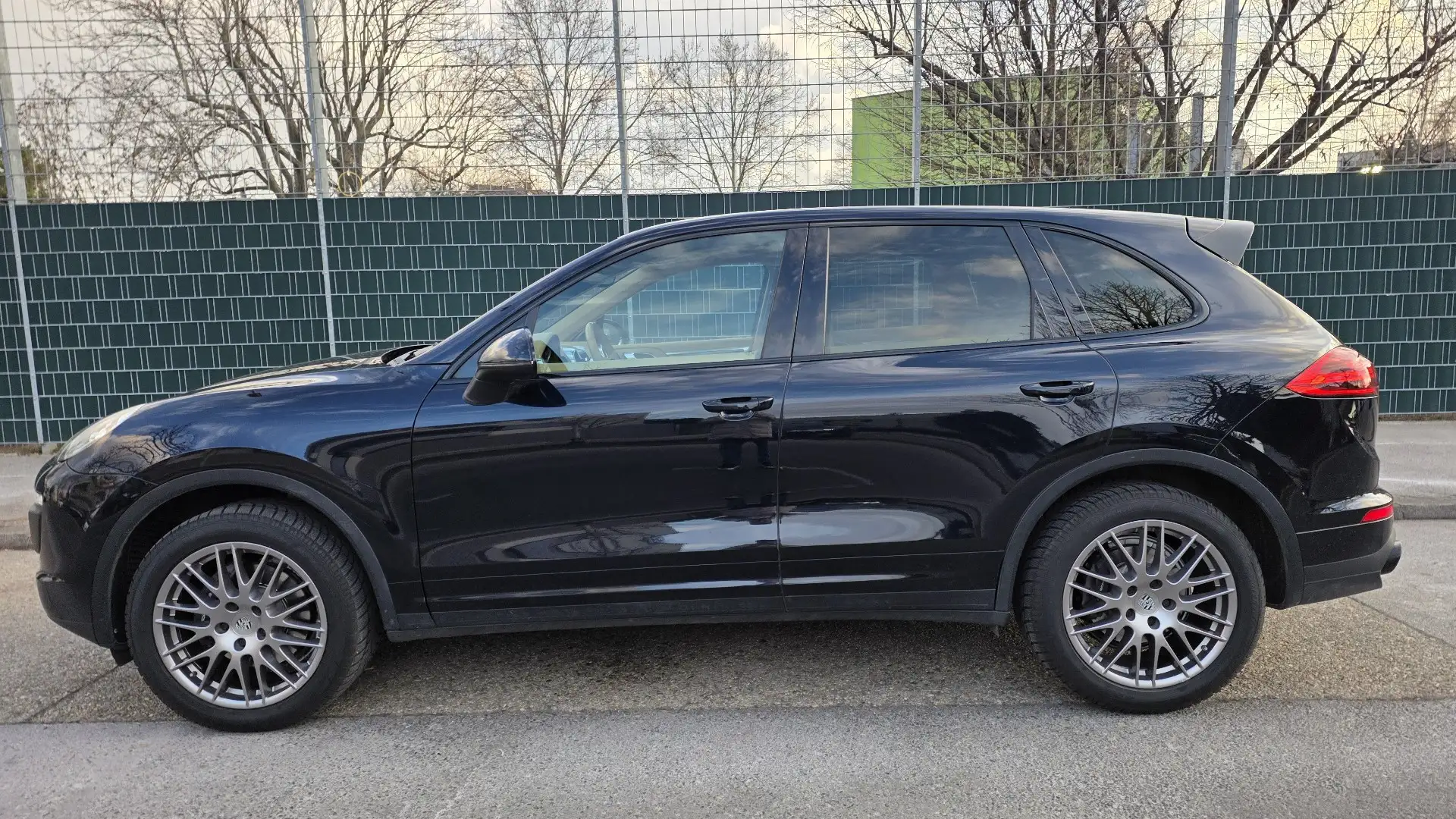 Porsche Cayenne II 3,0 Aut. mit APPROVED GARANTIE - 2