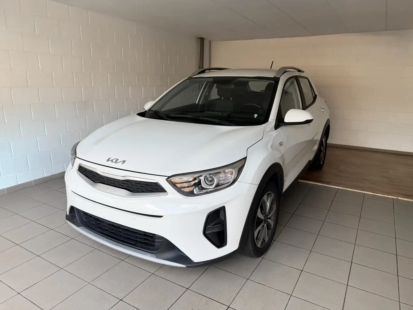 Kia Stonic Stonic 1.0 T * GARANTIE 12 MOIS * Blanc - 1