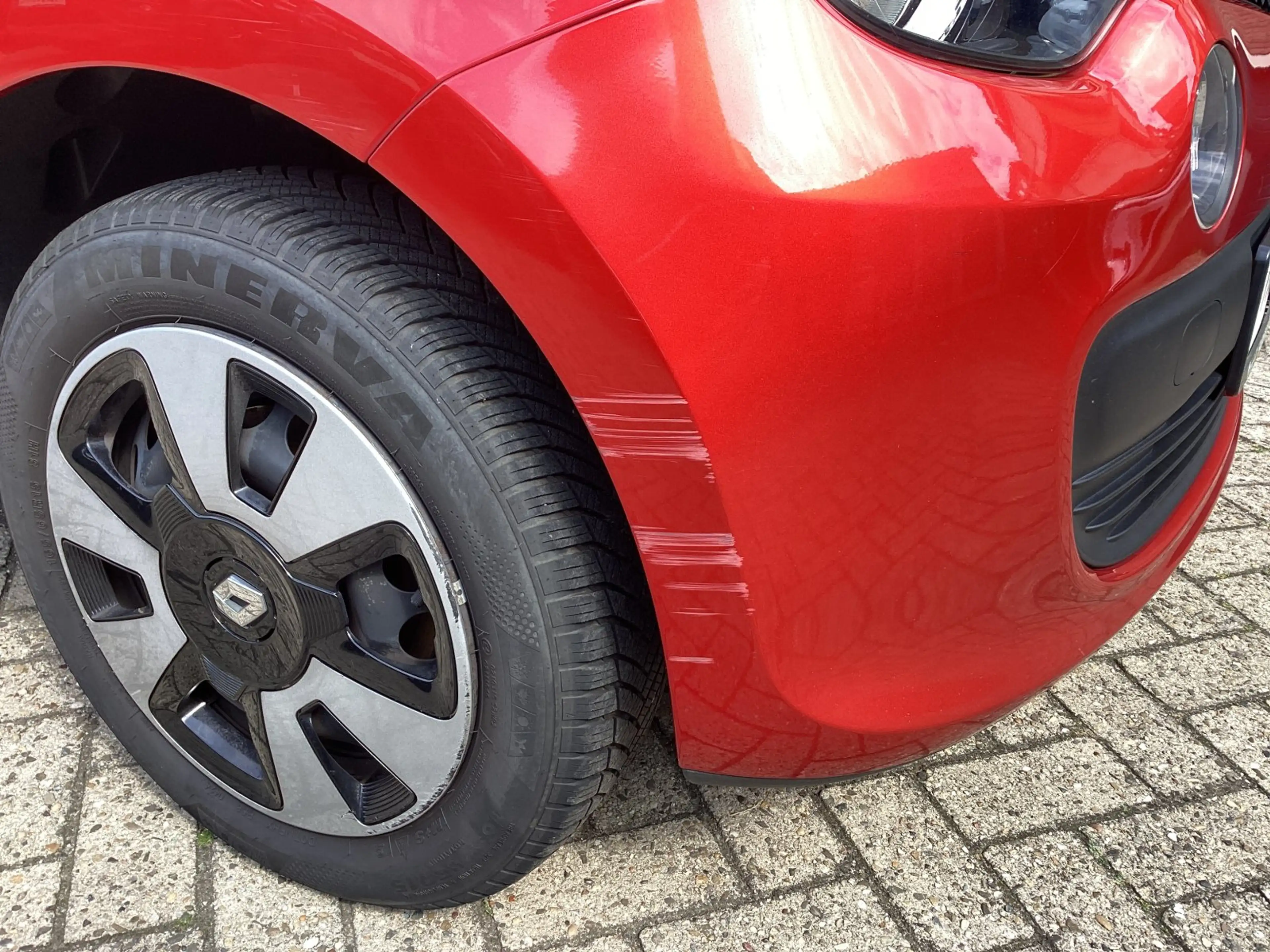 Renault Twingo Limited 1.0 SCe 70 — photo 4