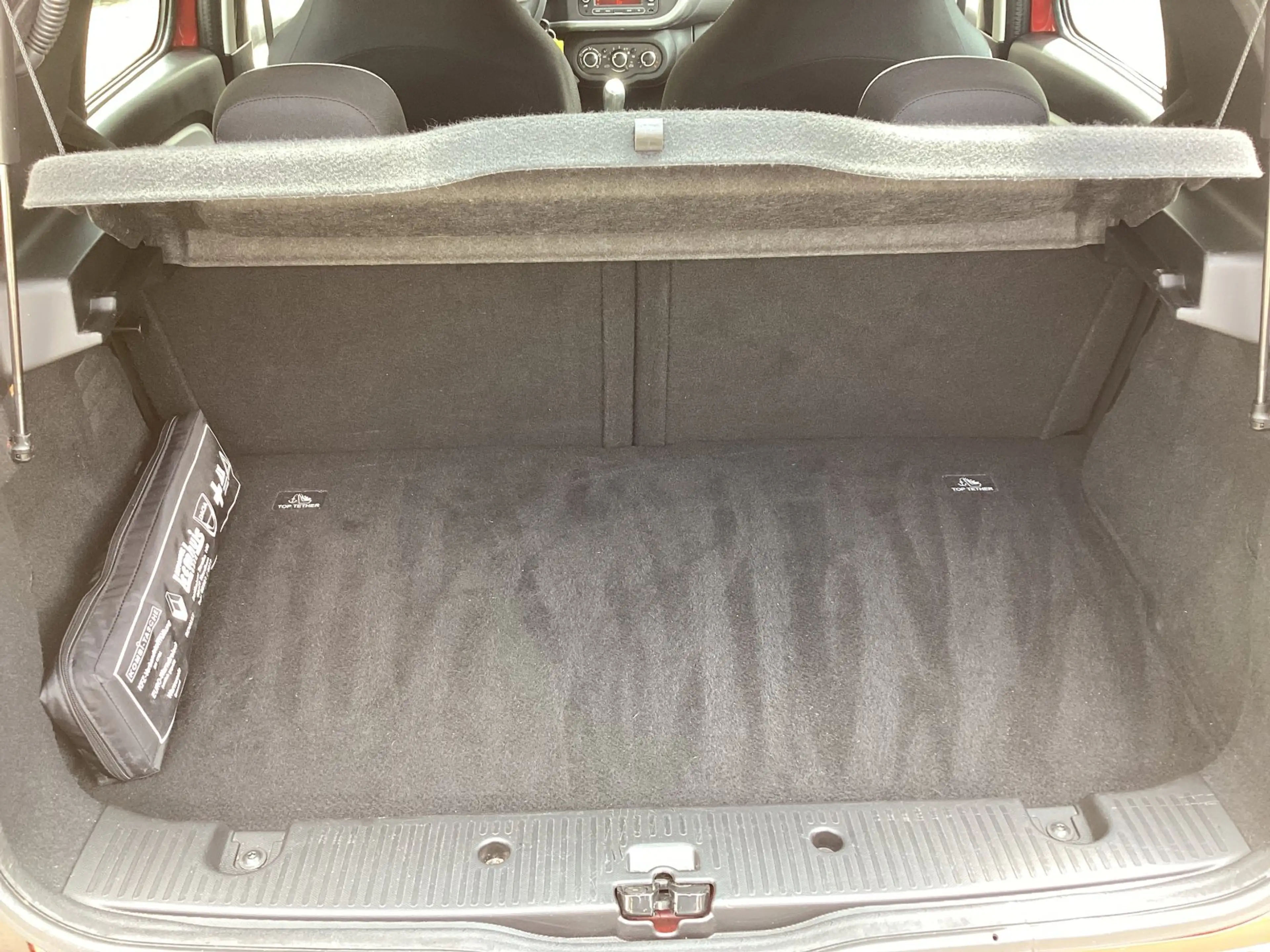 Renault Twingo Limited 1.0 SCe 70 — photo 8