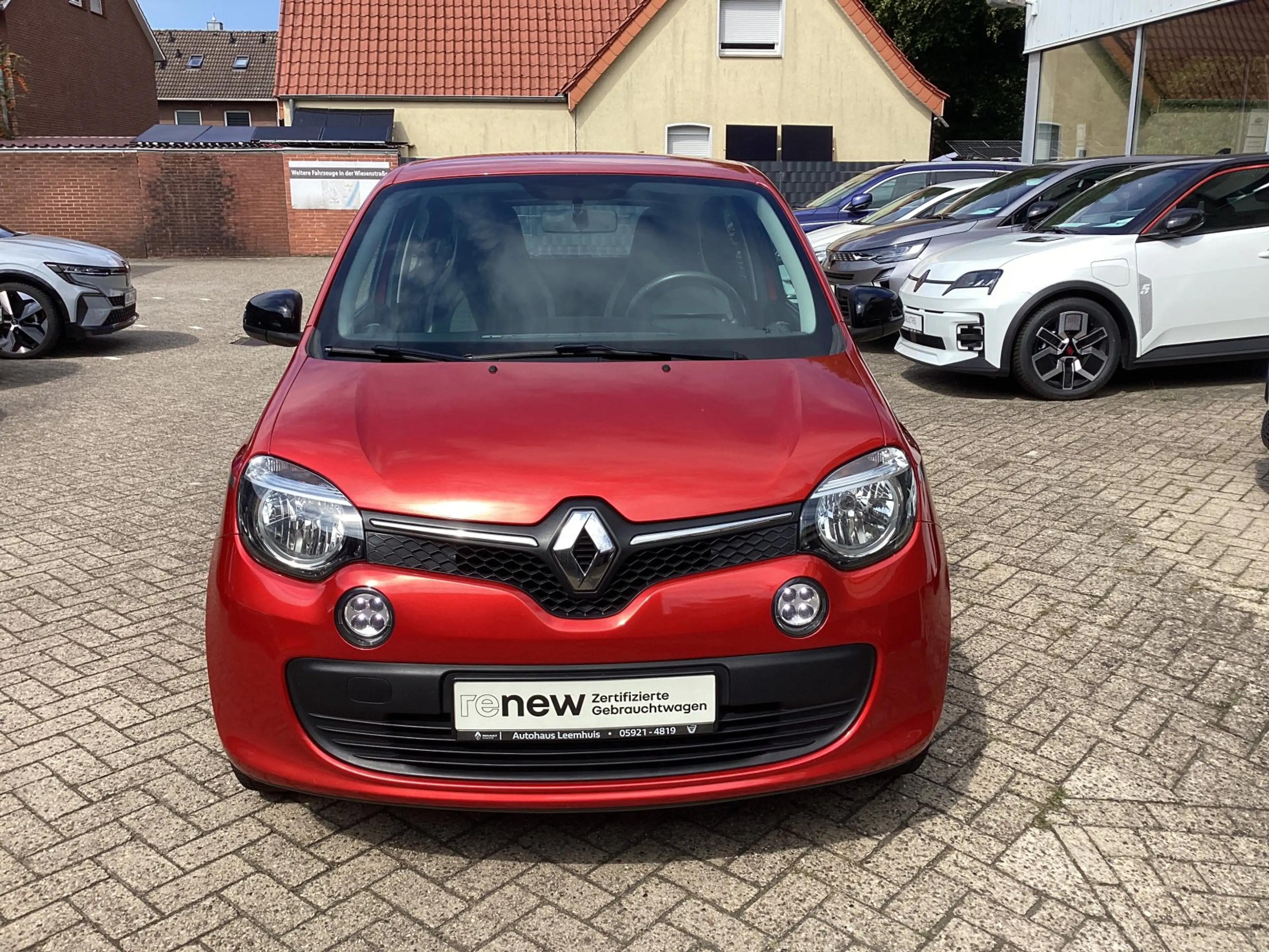 Renault Twingo Limited 1.0 SCe 70 — photo 2
