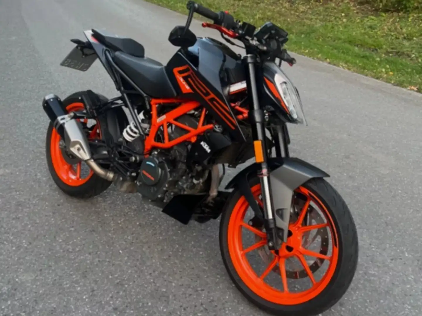KTM 125 Duke Schwarz - 1