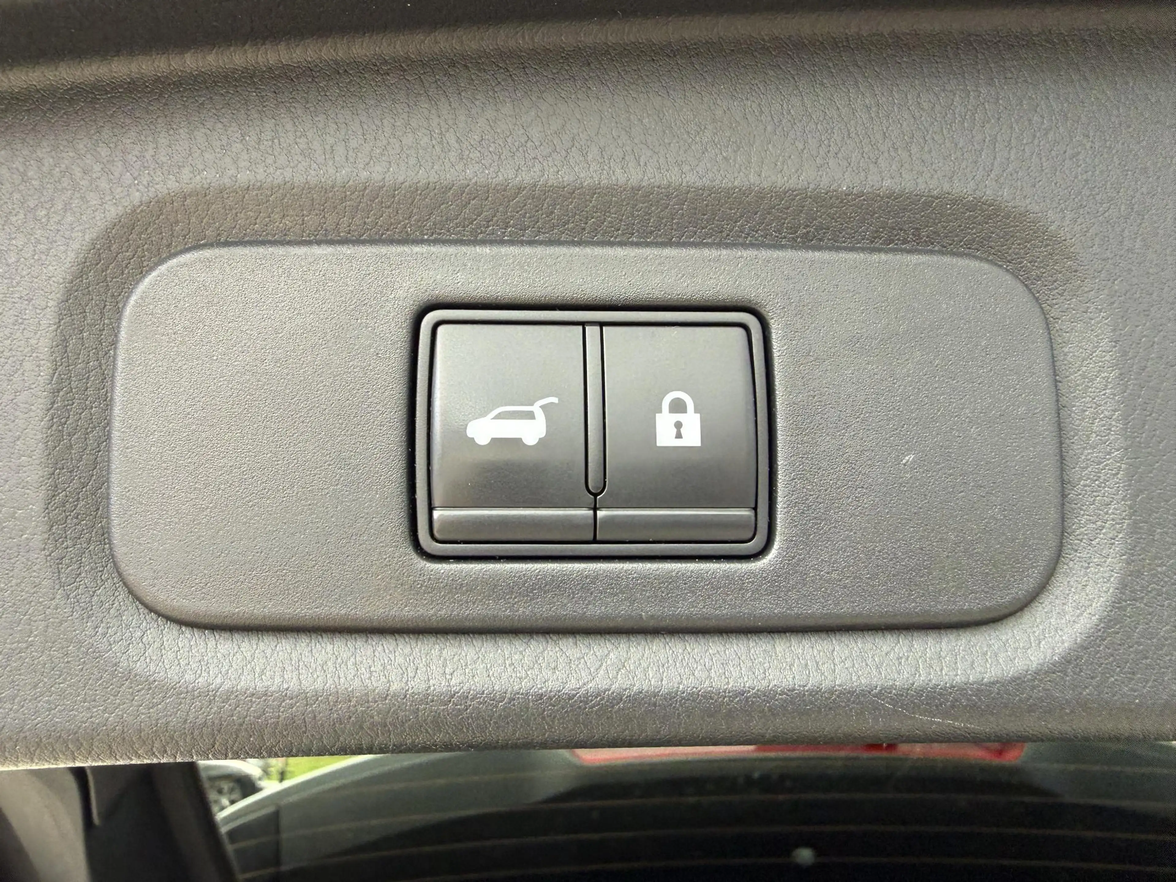 Nissan Qashqai 1.3 MHEV Xtronic Tekna *Panorama & Trekhaak* — photo 13