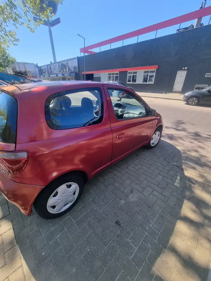 Toyota Yaris 1.3-16V VVT-i Sol, foto 3