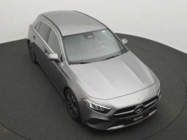 Mercedes-Benz A view 12