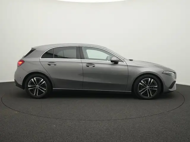 Mercedes-Benz A view 5