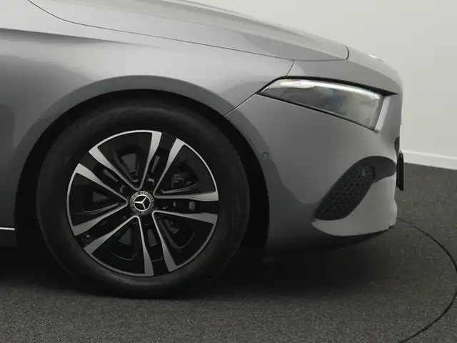 Mercedes-Benz A view 8