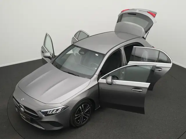 Mercedes-Benz A view 14
