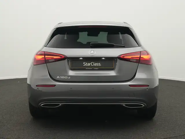 Mercedes-Benz A view 4