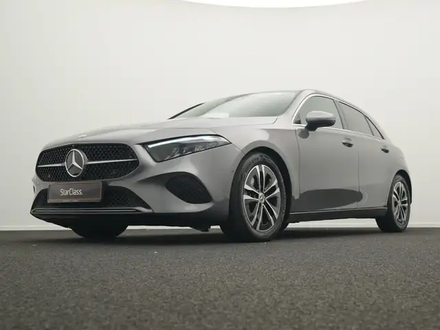 Mercedes-Benz A view 10