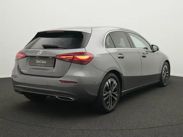 Mercedes-Benz A view 3