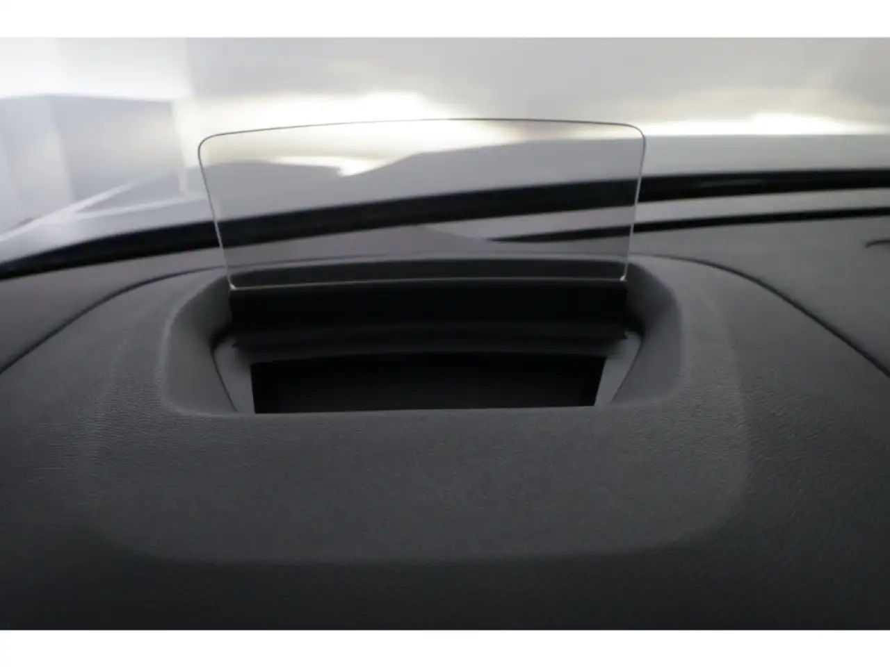 Citroen C4 1.2PureTech 130 Shine+LED+NAVI+KAMERA+HUD 18