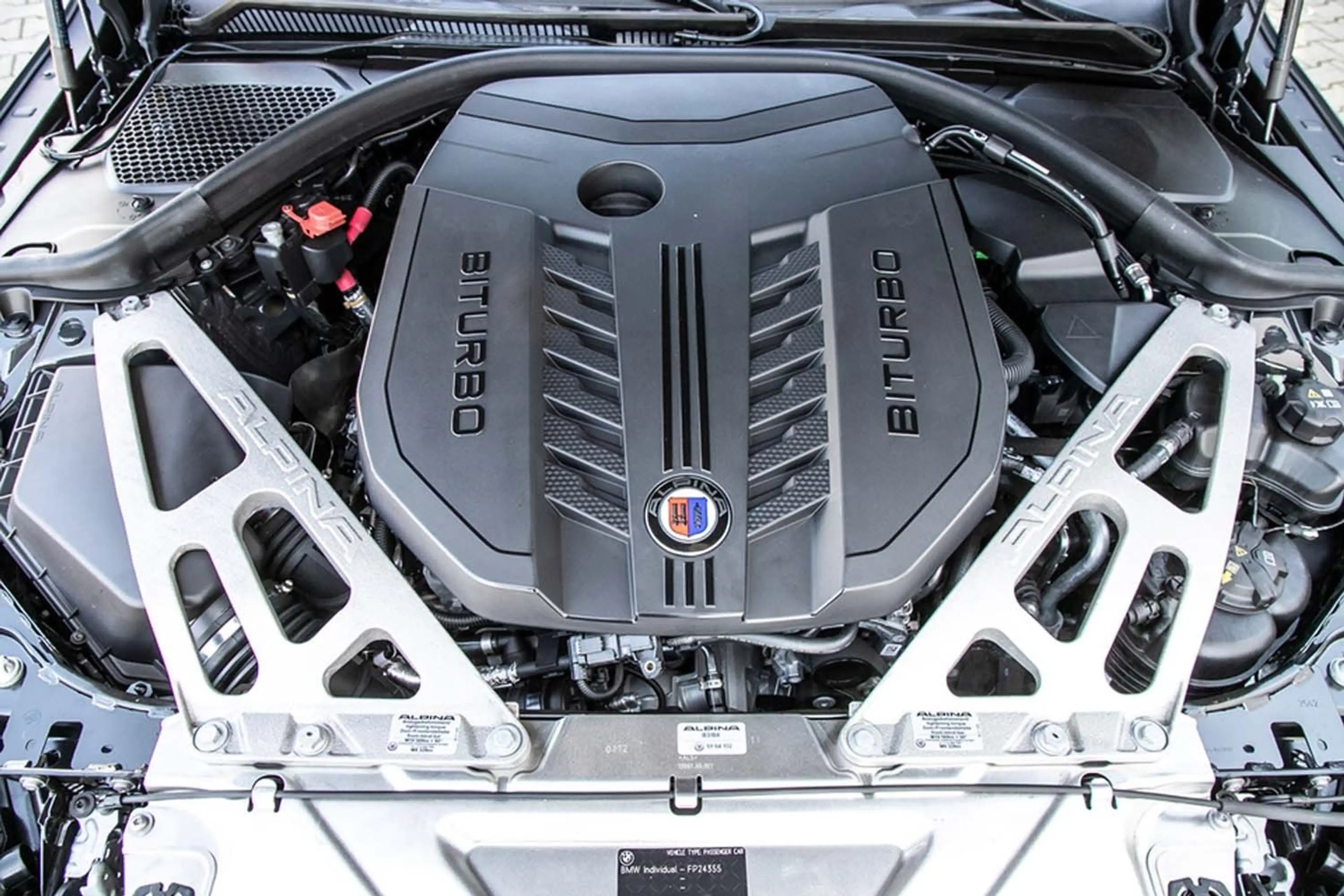Alpina B4 3.0 Biturbo Allrad Leder HUD har/kar Glasdach — photo 15