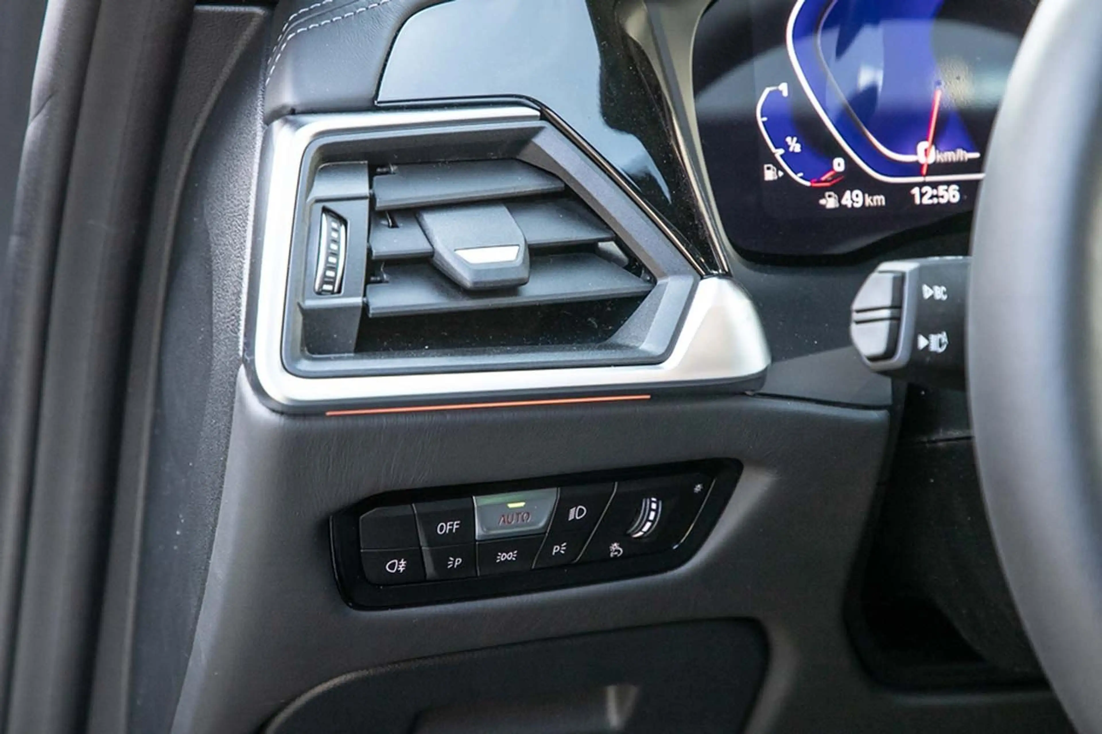 Alpina B4 3.0 Biturbo Allrad Leder HUD har/kar Glasdach — photo 9