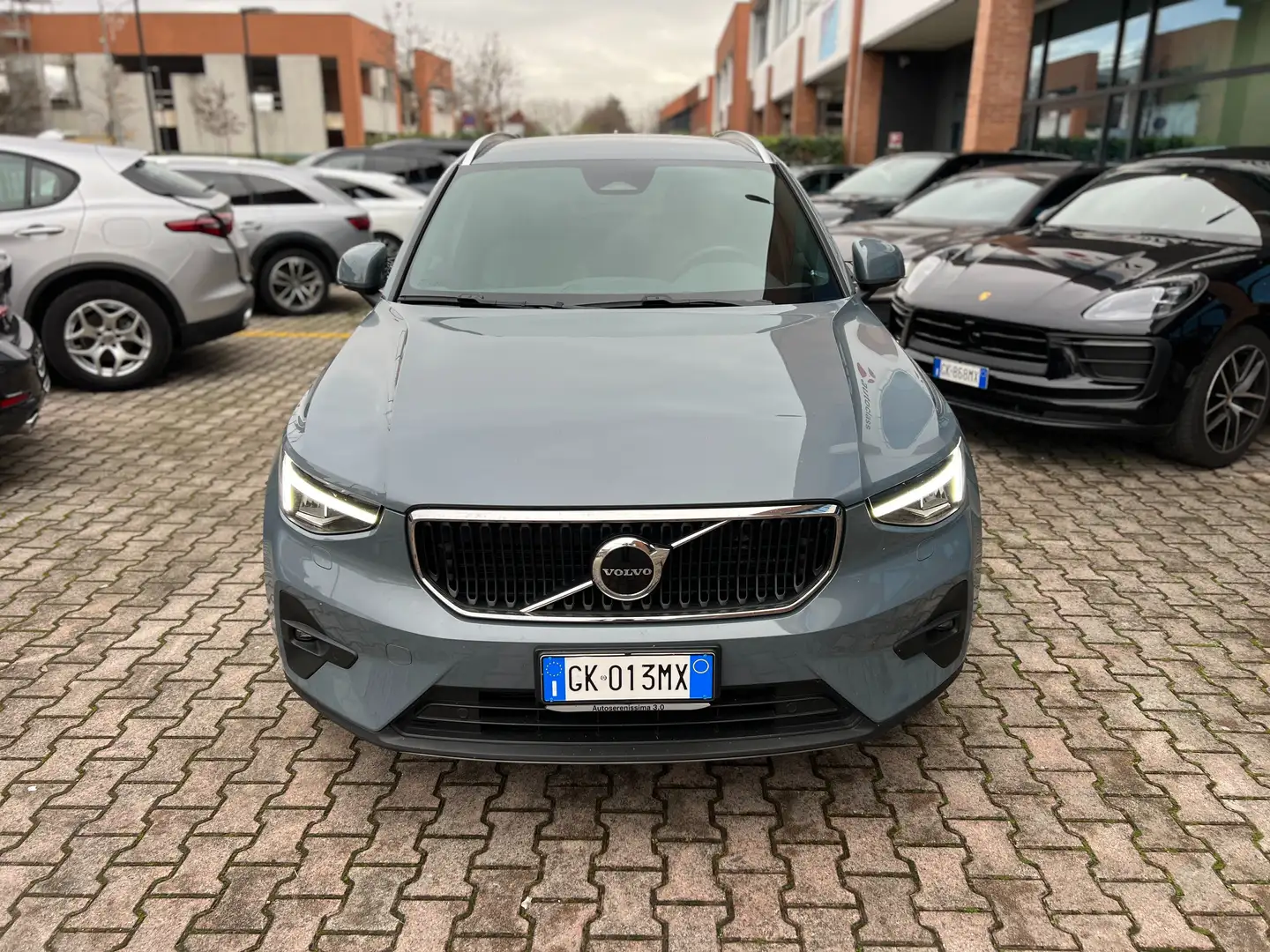 Volvo XC40 XC40 2.0 b3 Ultimate Bright auto Gris - 2