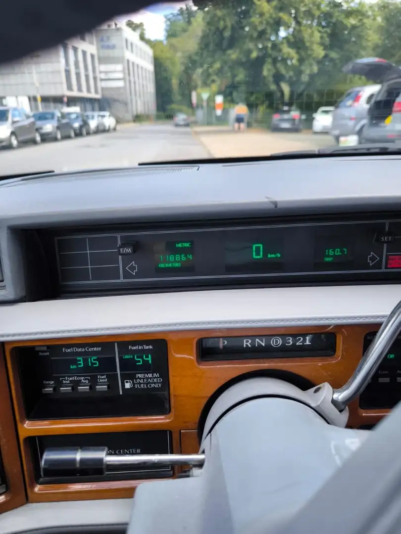 Cadillac Fleetwood Albastru - 2