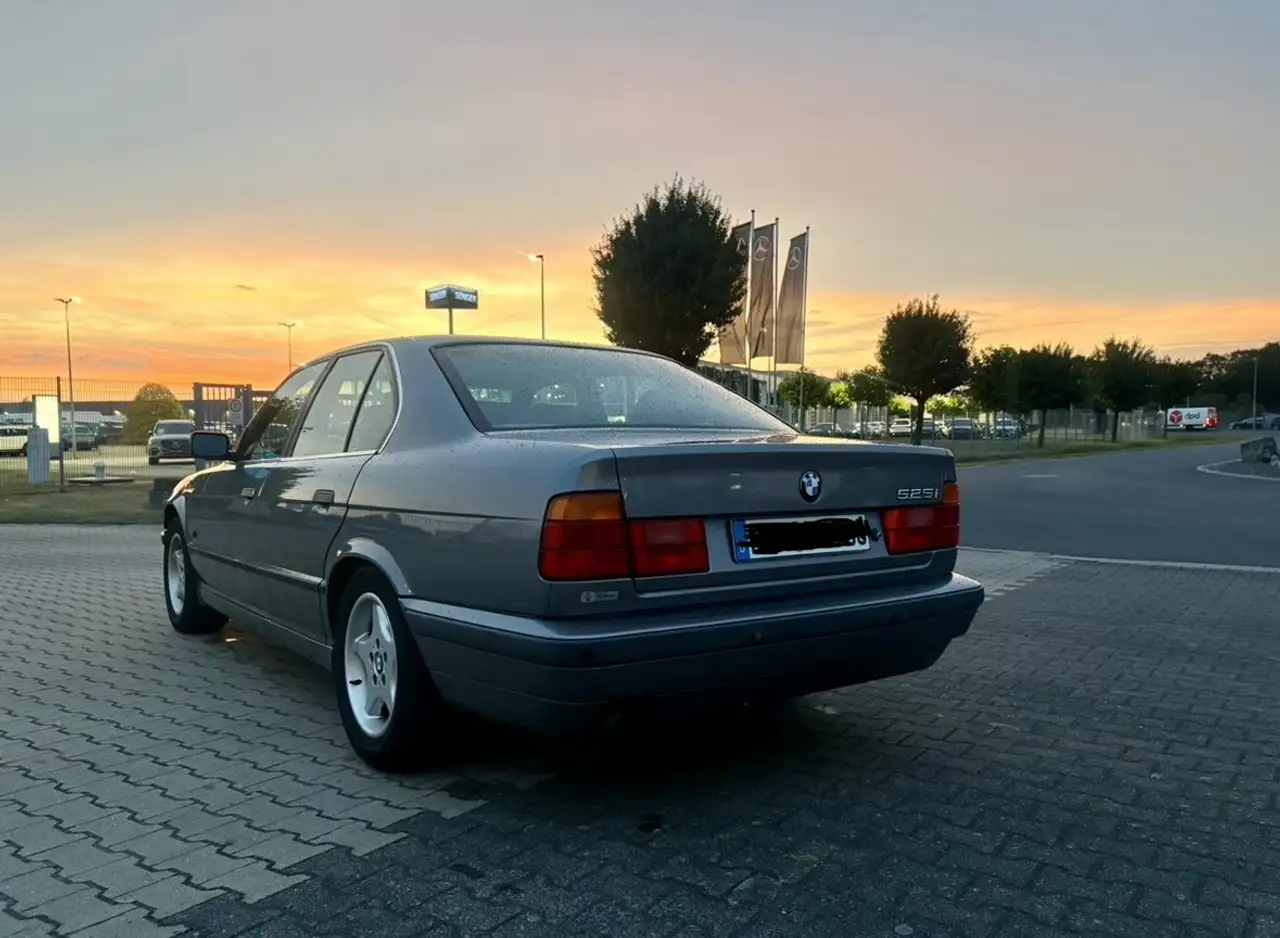 BMW 525i 24V Executive Automatik, foto 4