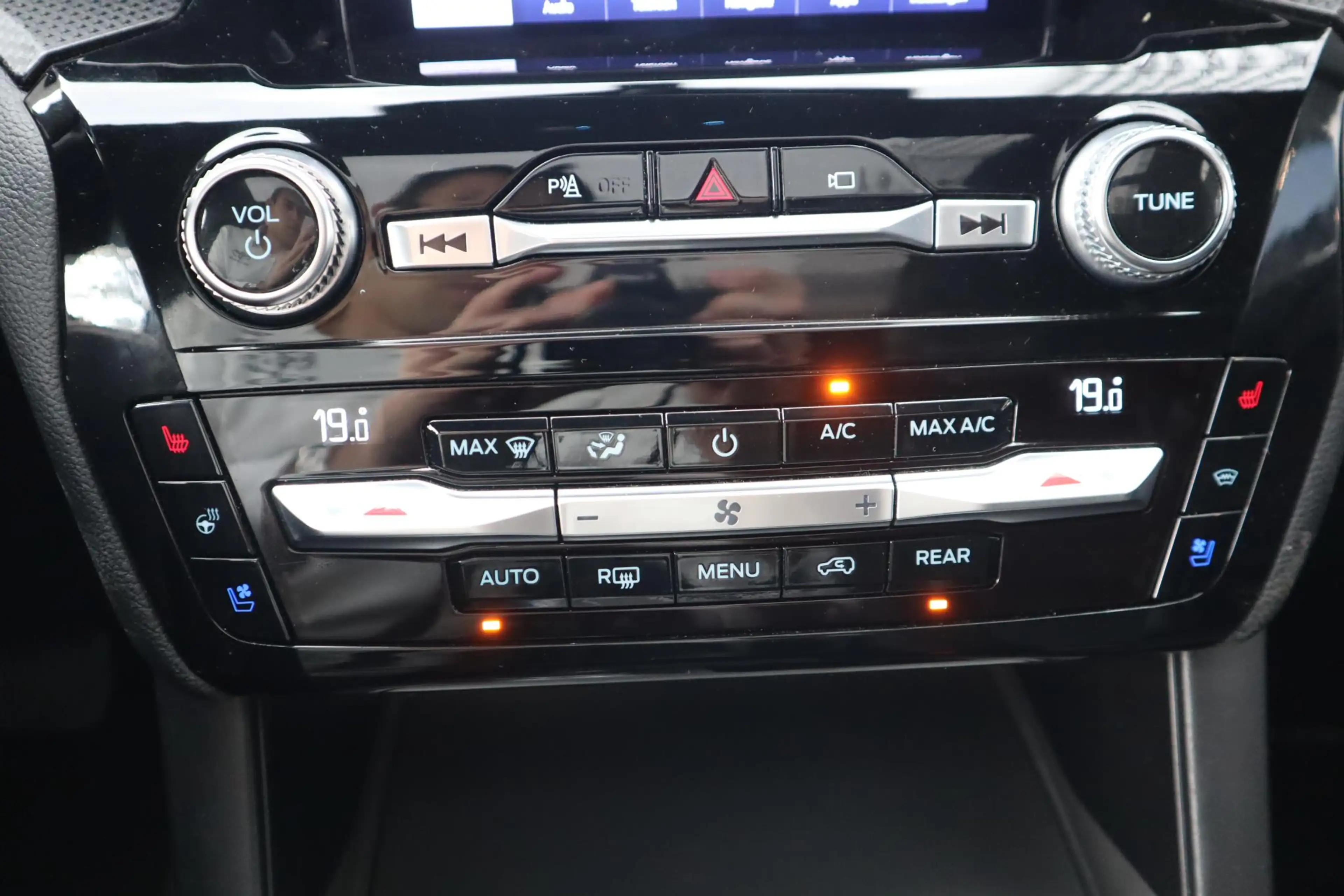 Ford Explorer 3.0 V6 PHEV 457PK ST-LINE PLUG-IN 7-PERSOONS — photo 41