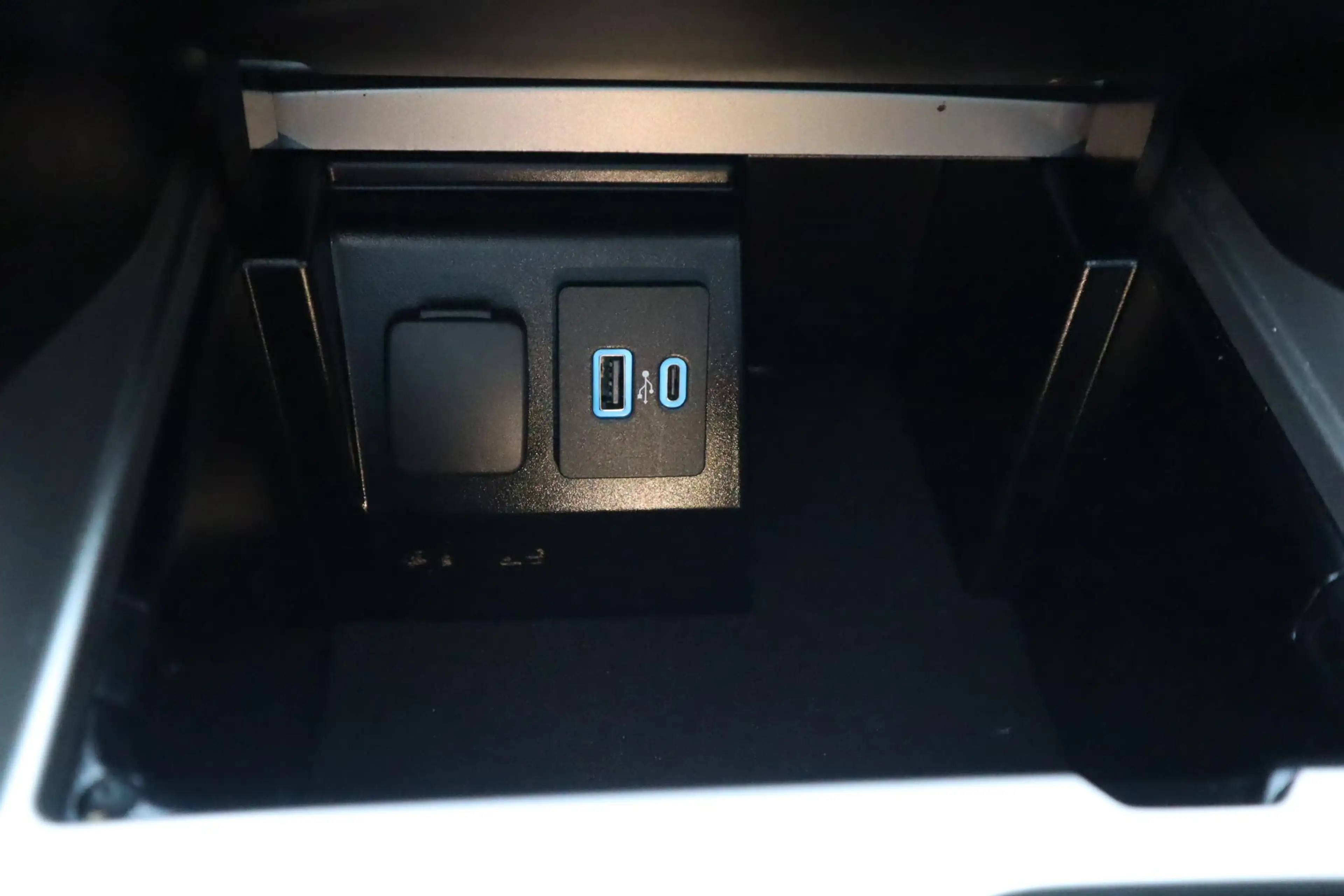 Ford Explorer 3.0 V6 PHEV 457PK ST-LINE PLUG-IN 7-PERSOONS — photo 40