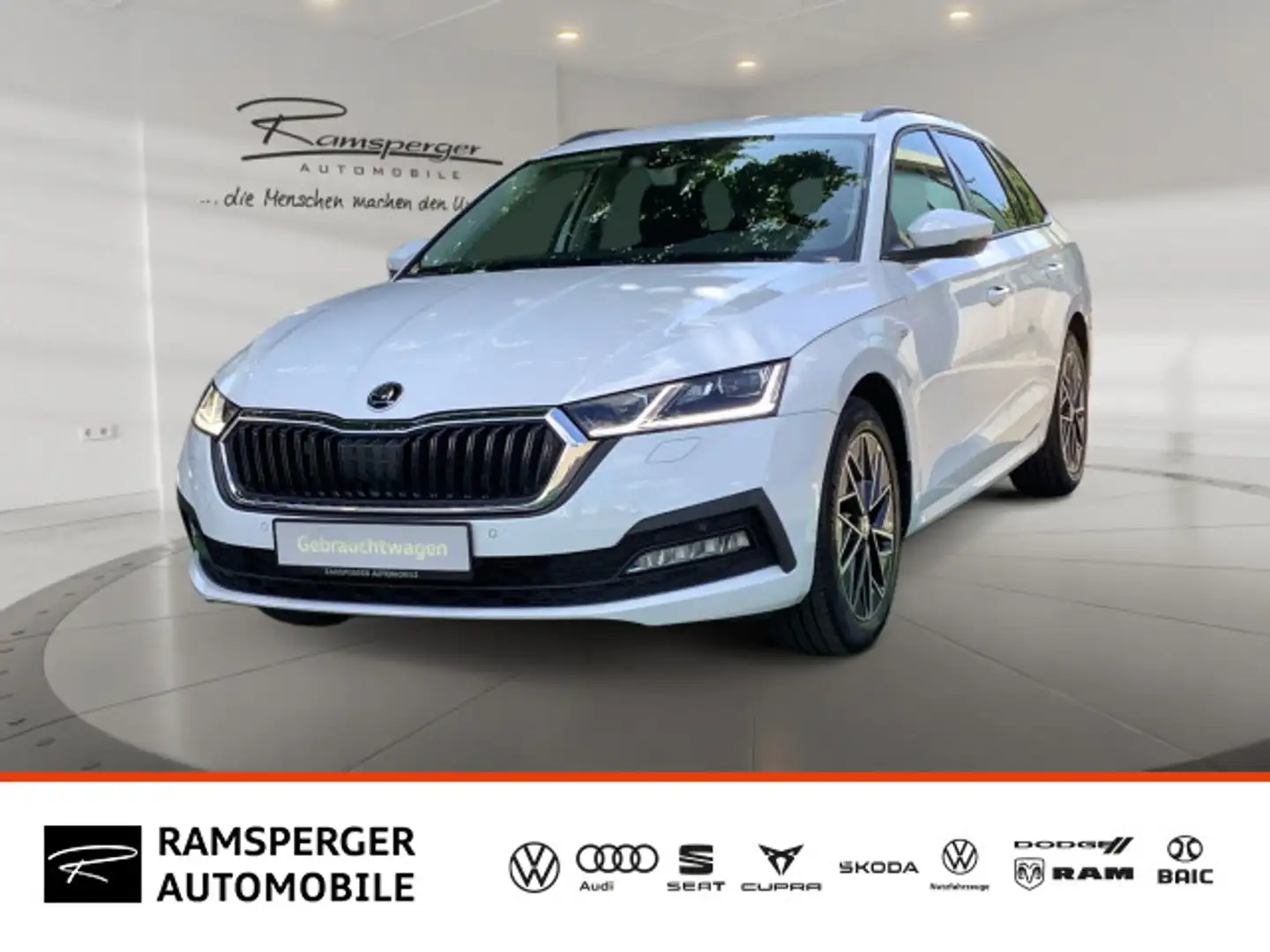 Skoda Octavia Combi 1.5 TSI DSG CLEVER AHK ACC Matrix Weiß - 1