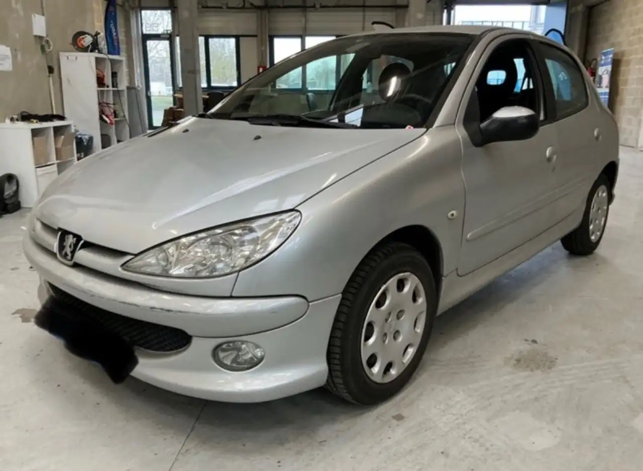 Peugeot 206 1.4 HDI TRENDY 5P