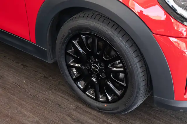 Mini Hatch view 20