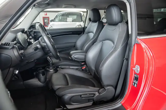 Mini Cooper Cooper view 7