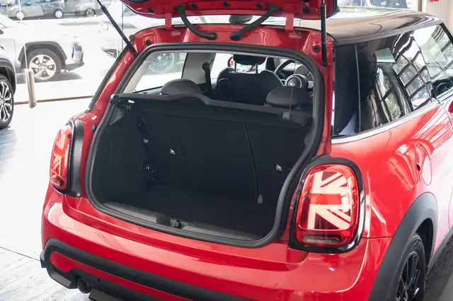 Mini Cooper Cooper view 15