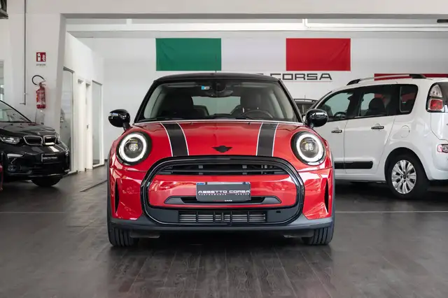 Mini Cooper Cooper view 2