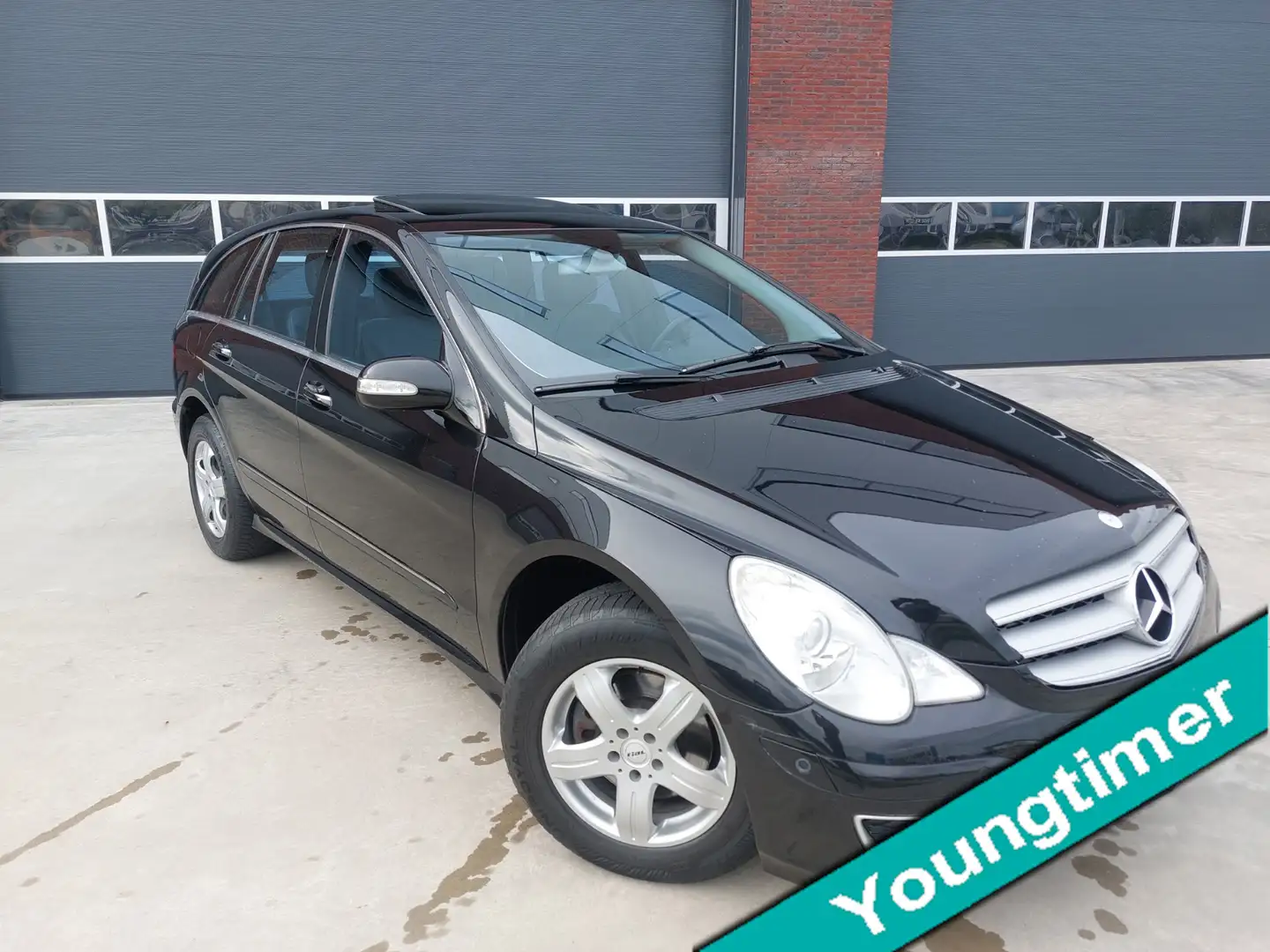 Mercedes-Benz R 350 4-Matic 6 persoons Schuifdak trekhaak nette staat Zwart - 1