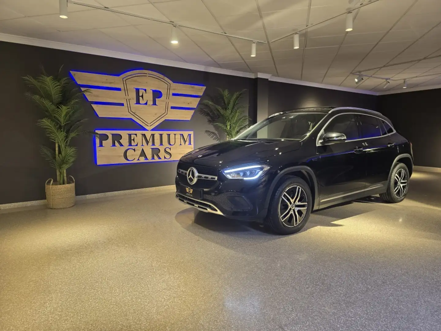 Mercedes-Benz GLA 250 250e Negro - 1