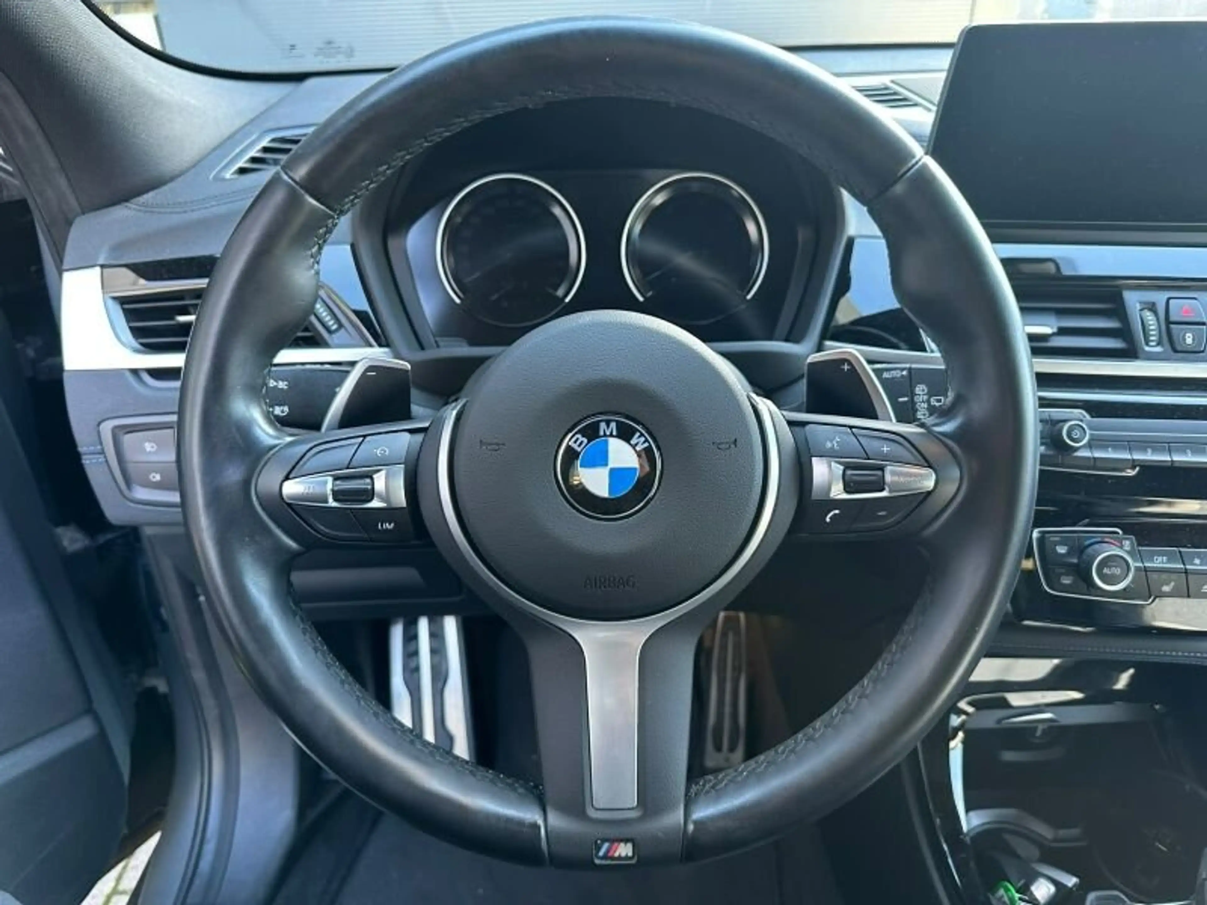 BMW X2 sDrive20d SAG M Sport LED/NAV+/HUD/PANO/CAM — photo 13