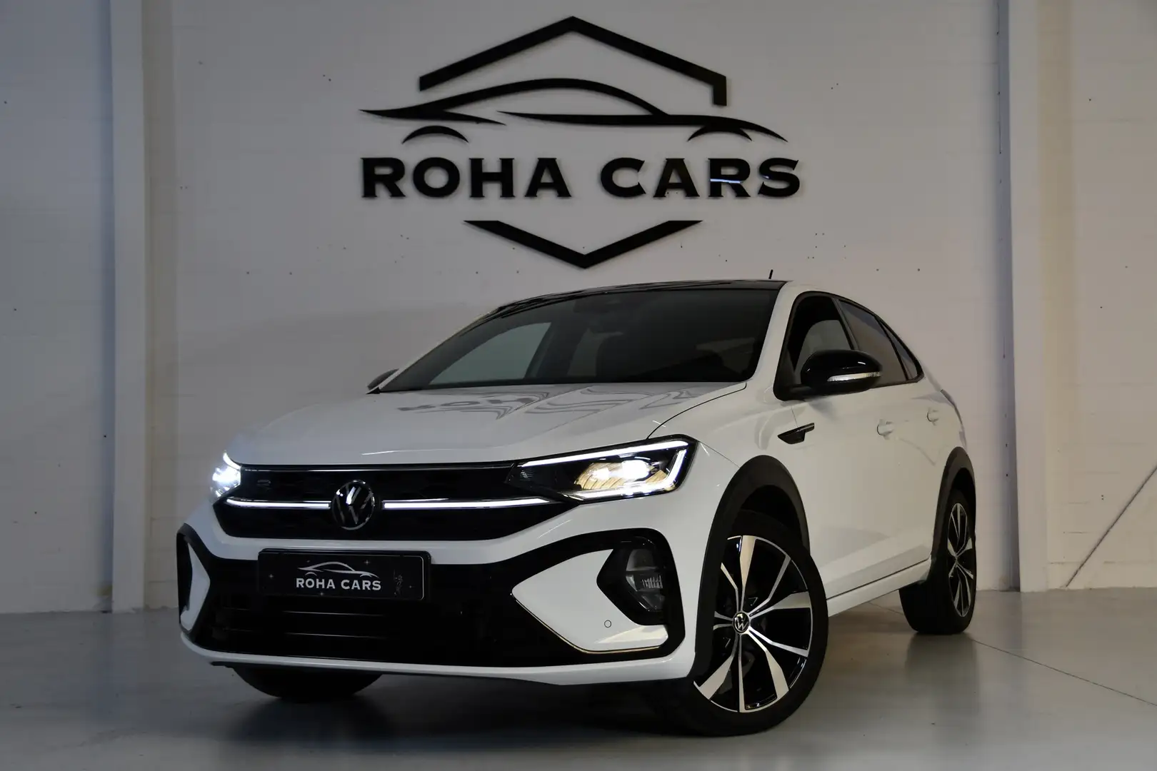 Volkswagen Taigo 1.5 TSI R-Line Pano Side assist Camera Business Wit - 1