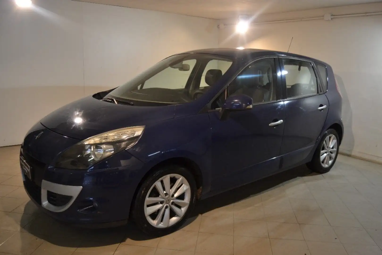 Renault Scenic X-Mod 1.4 16V TCE Dynamique GPL Bleu - 1