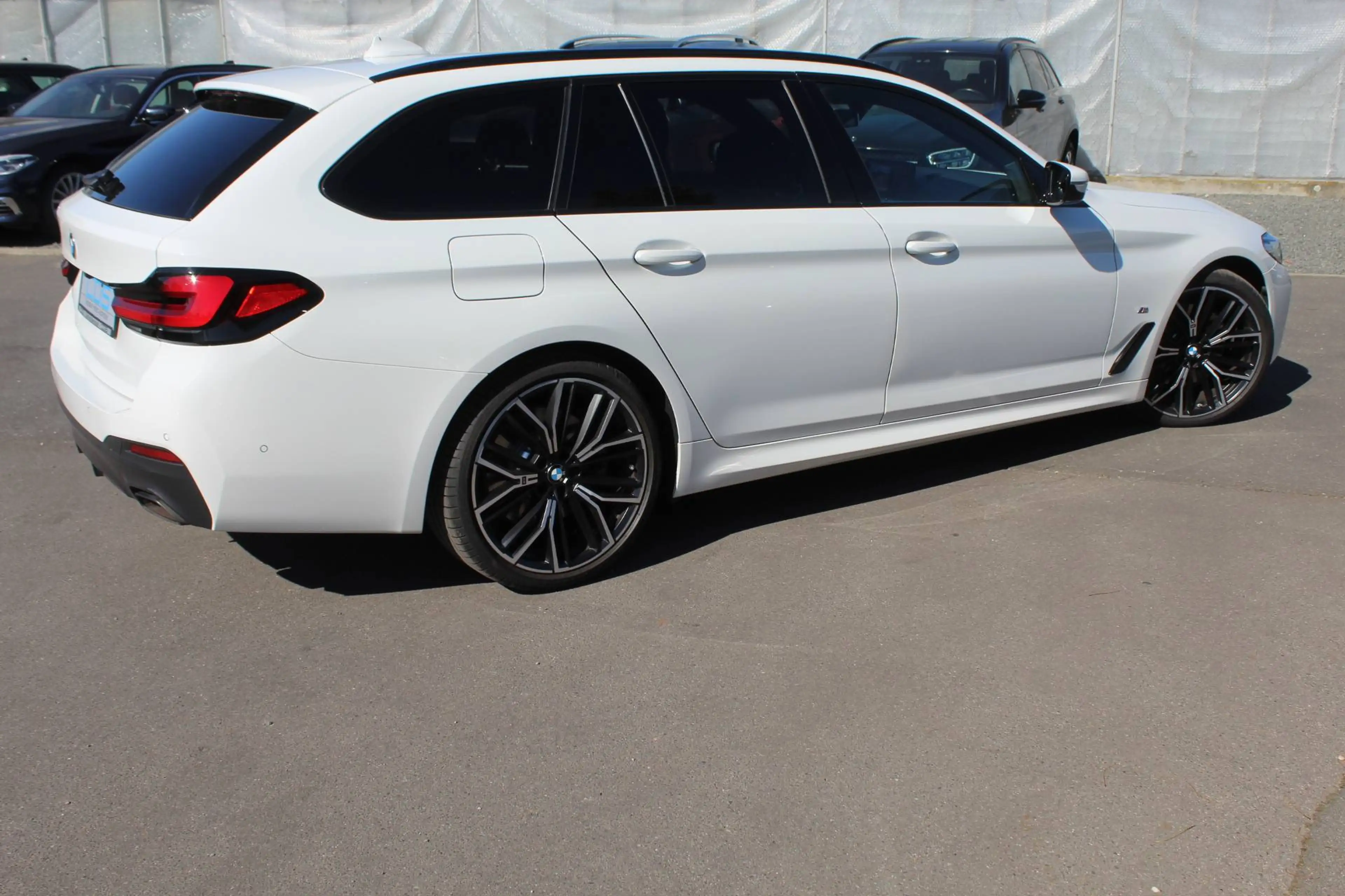 BMW 540 d Tour. xDrive M Sportpaket +Panoramad.+Komfortsitz+20 Zoll — photo 12