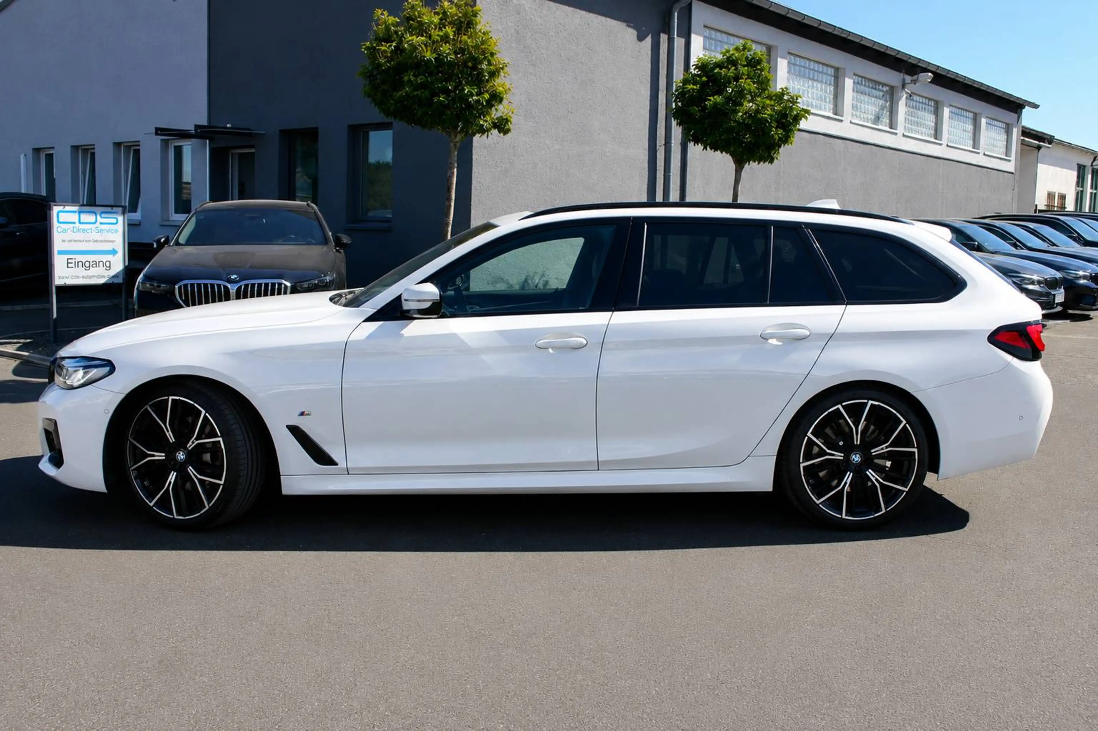 BMW 540 d Tour. xDrive M Sportpaket +Panoramad.+Komfortsitz+20 Zoll