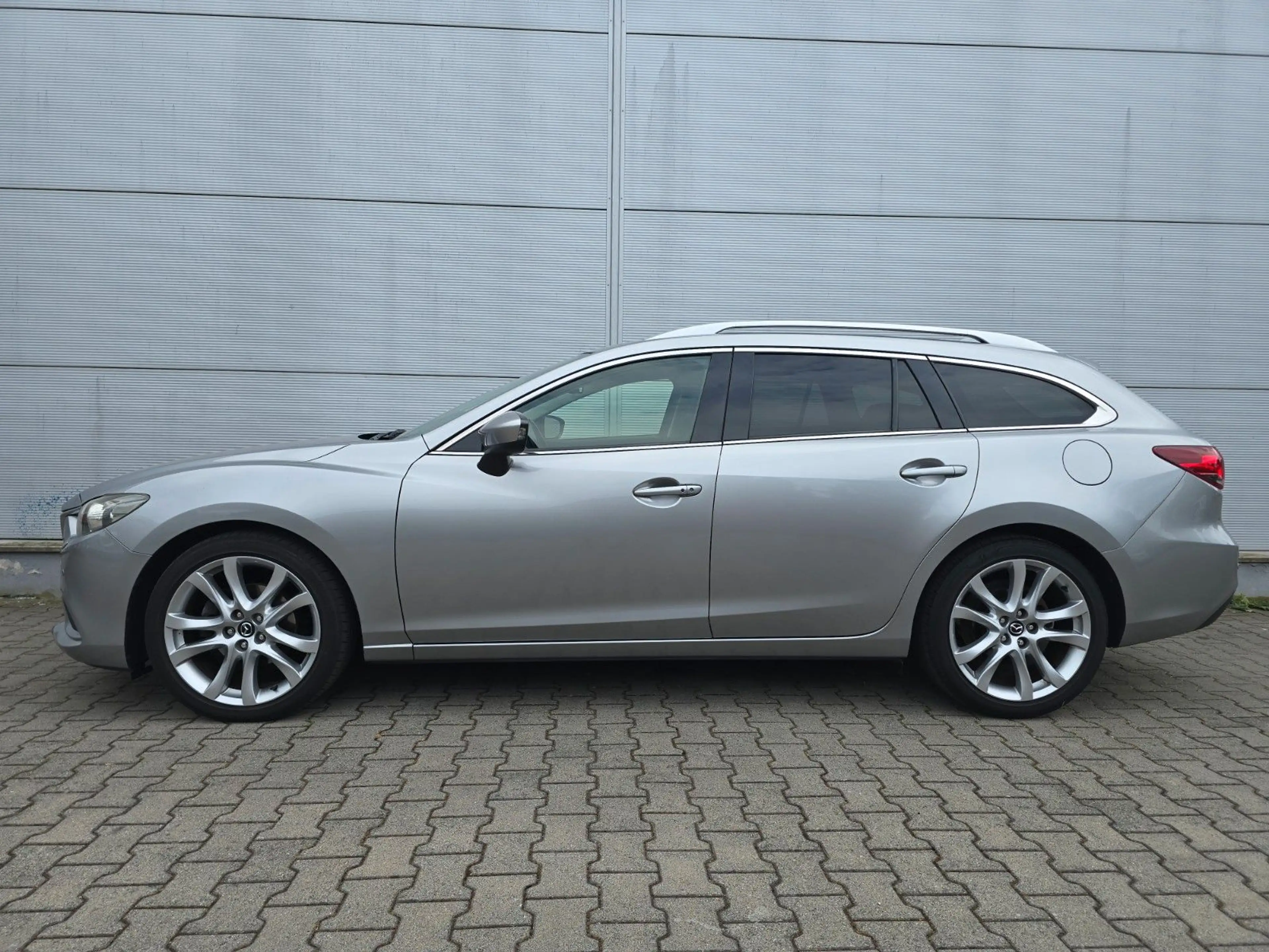 Mazda 6 Kombi Sports-Line +1.Hand +Kamera +Automatik — photo 6