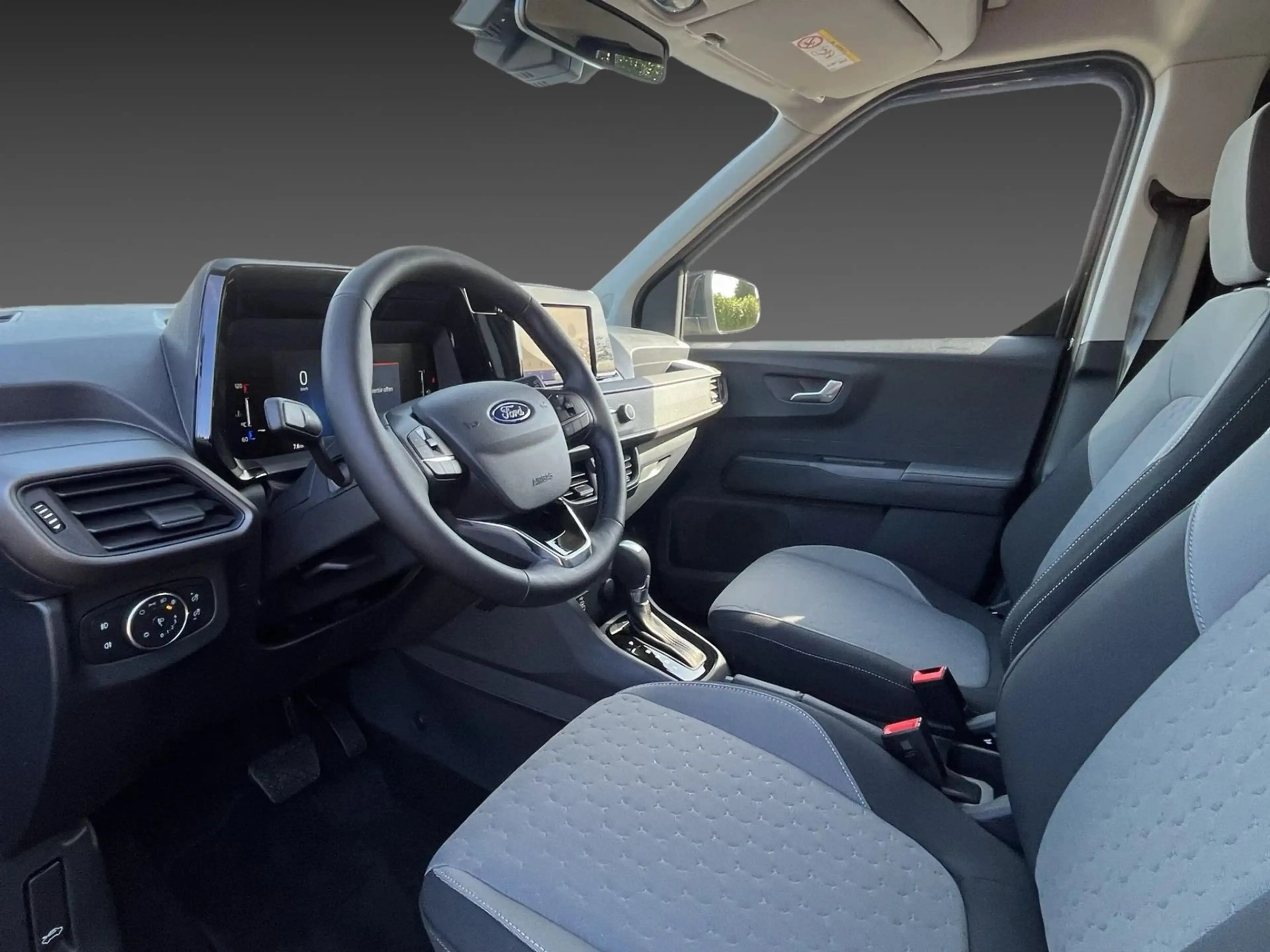 Ford Tourneo Courier 1.0 EcoBoost Automatik Titanium — photo 9