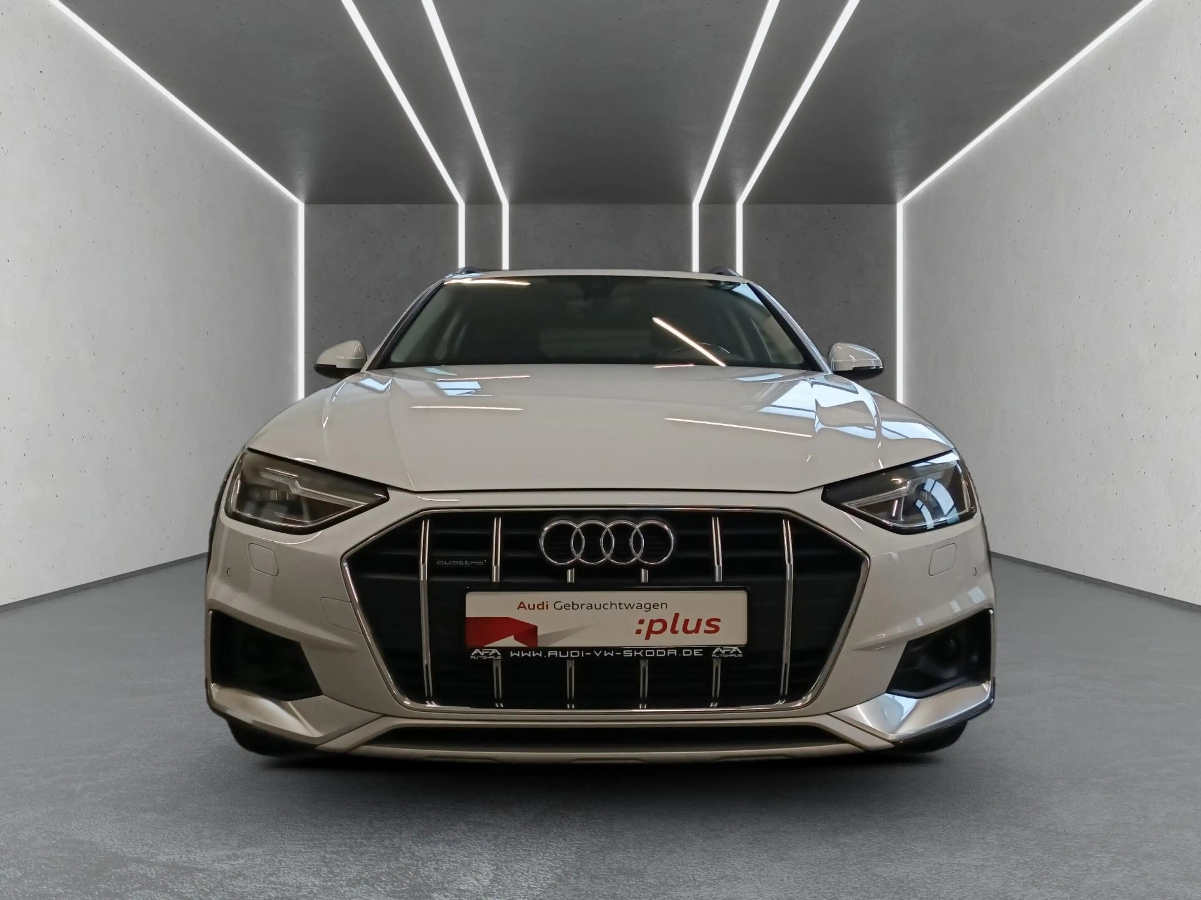 Audi A4 allroad 45 TFSI quattro AHK*Navi*ACC*Leder*19 — photo 5
