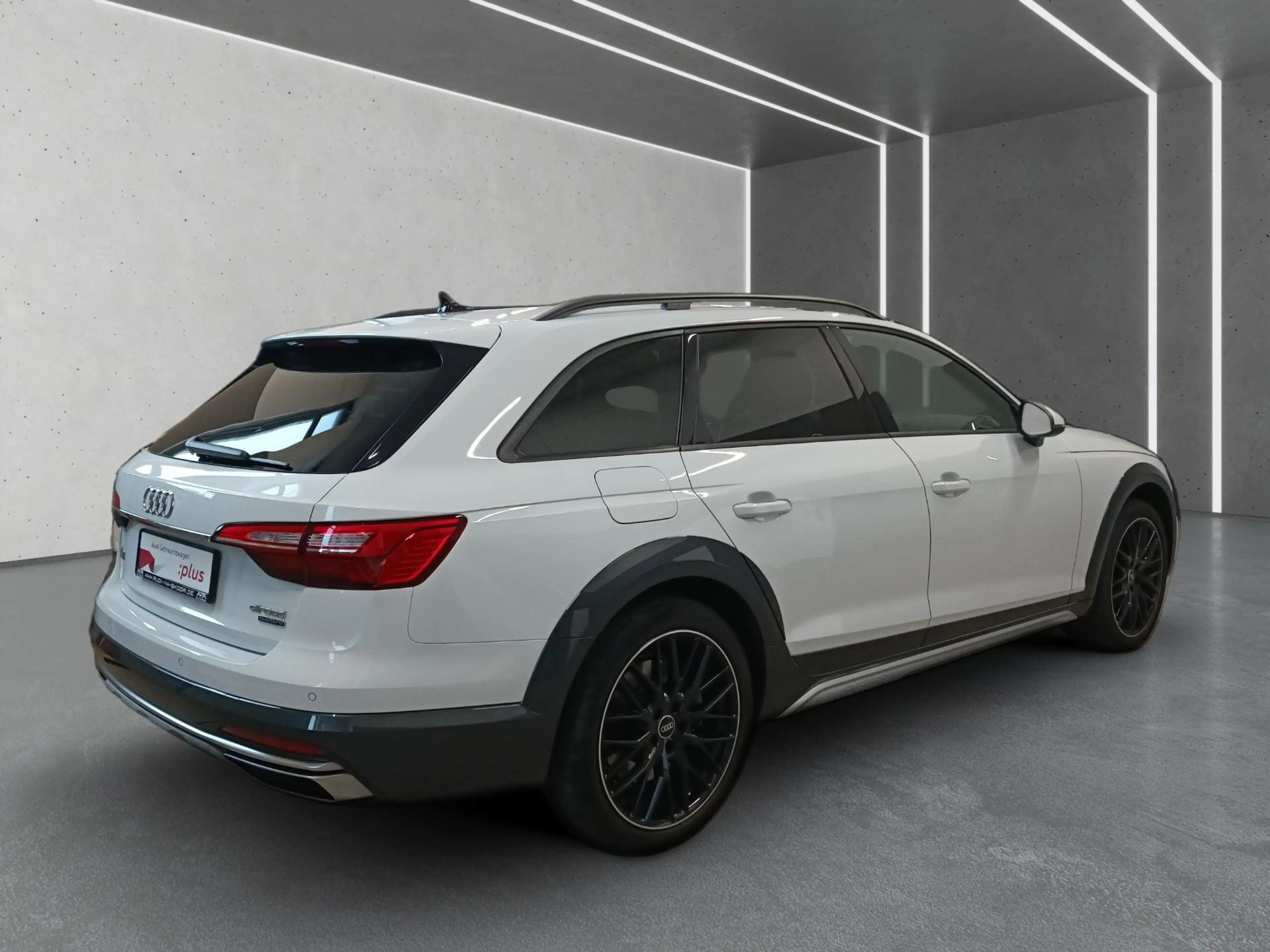 Audi A4 allroad 45 TFSI quattro AHK*Navi*ACC*Leder*19 — photo 3